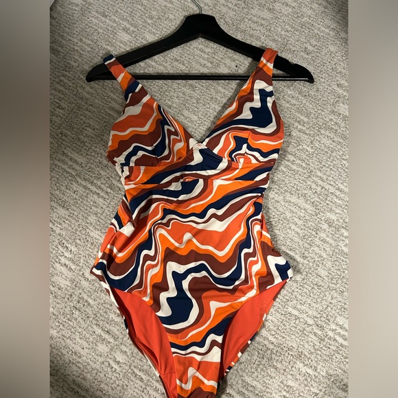 NWT!! KNIX Deep V One Piece Swim Suit Heat Wave - Picture 2 of 5